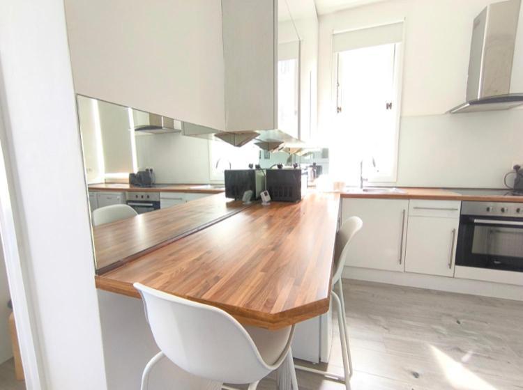 Bright Chiswick Apartment - Great Location ロンドン エクステリア 写真
